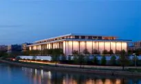 Locals Laud Shen Yun as Season Ends in D.C.