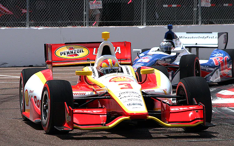 Helio Castroneves drives to victory in the 2012 IndyCar Honda Grand Prix of St. Petersburg. The 2013 IndyCar season starts on the streets of St. Pete Fla. once again. (James Fish/Epoch Times Staff)