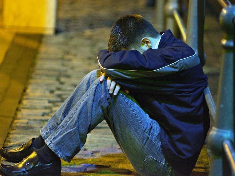 Internet Forums Increase Self-Harm Among Teens - Vimarsana News