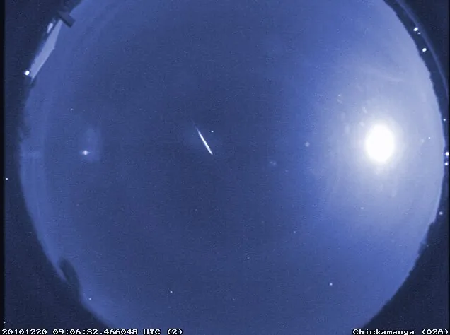 False-color image of a rare early Quadrantid, captured by a NASA meteor camera in 2010. (NASA/MEO/B. Cooke)
