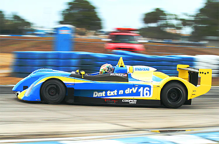 Instead of sponsors’ names, Tristan Nunez has the message “Dn’t txt n drV” on the sides of his car. (James Fish/The Epoch Times)