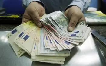 China’s Foreign Reserve Drops for First Time in Five Years