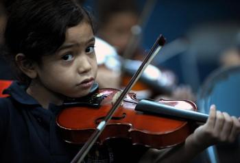 A new proposal in Ontario would allow tax credits for non-sports children's activities such as music, dance, and crafts lessons. (Juan Barreto/AFP/Getty Images)