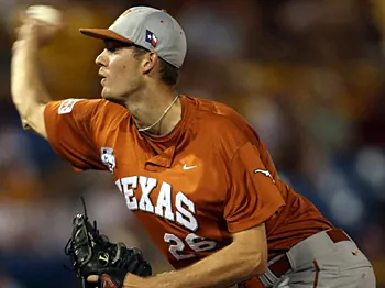 Texas Forces Decisive Game 3 in CWS Final