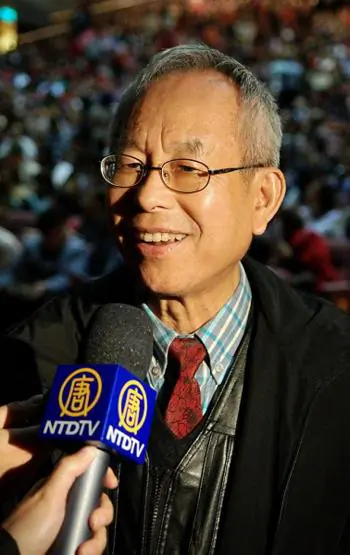 Lu Wenfeng, former advisor to the Overseas Compatriot Affairs Commission, and Taiwan’s former ambassador to Canada, said that he had often read reports of New York-based Shen Yun Performing Arts by the Epoch Times in Canada. (Li Yuan/Epoch Times)