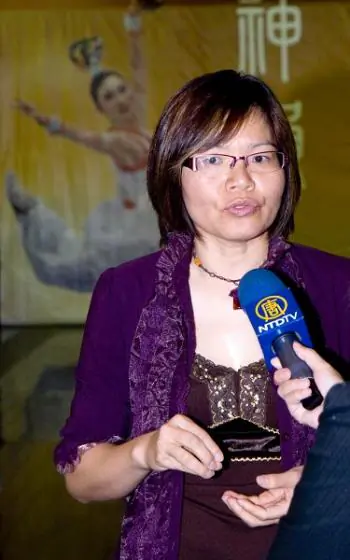Ms. Cai Jiaxian, curator of Brand’s Health Museum was fascinated by Shen Yun Performing Arts International Company’s last show in Taiwan on March 25, 2009. (The Epoch Times)