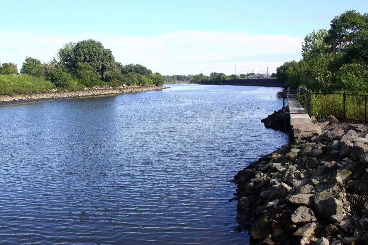A general view of the Hunts Point Riverside Park as seen on September 3, 2009 in New York City. (Astrid Stawiarz/Getty Images)