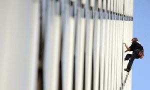 'Spiderman' Aims for Summit of Dubai's Burj Khalifa