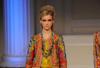 Pre-Fall 2010 Oscar de la Renta