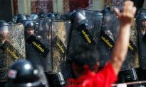 Thai Military and Red Shirts Clash