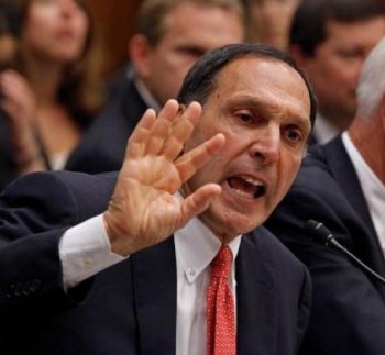 Former Lehman Brothers Chairman and Chief Executive Officer Richard Fuld (L) and Thomas Cruikshank, former member of the Board of Directors and chair of Lehman Brothers' Audit Committee, testify before the House Financial Services Committee about the collapse of Lehman Brothers April 20, in Washington, DC. (Chip Somodevilla/Getty Images)