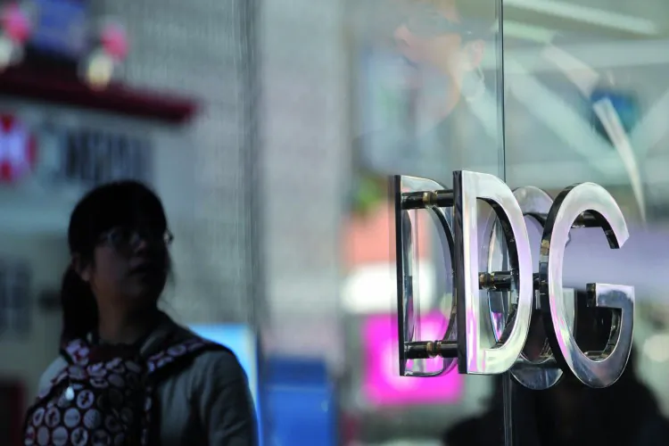 Dolce & Gabbana flagship store in Hong Kong. Italian clothing chain on Jan 18 apologised to the people of Hong Kong for allegedly discriminating against them in favour of wealthy mainland shoppers. (Aaron Tam/AFP/Getty Images}