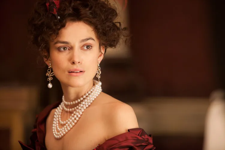 Keira Knightley stars as Anna in director Joe Wright's bold, theatrical new vision of the epic story of love, "Anna Karenina", a Focus Features release. (Laurie Sparham/Focus Features)