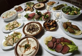 Mezza, a delicious appetizer selection that made Lebanese cuisine world-famous. (Nadia Ghattas/The Epoch Times) Mezza, a delicious appetizer selection that made Lebanese cuisine world-famous. (Nadia Ghattas/The Epoch Times)