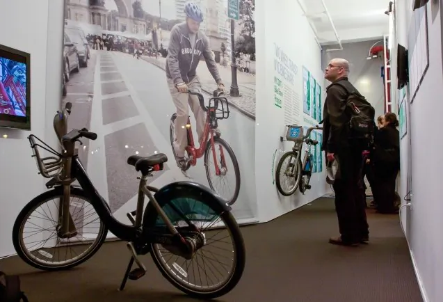 The public has had opportunities to see Bike Share stations at different places through presentations at different locations. Now, communities have a chance to get involved with Community Planning Workshops. (Amal Chen/The Epoch Times)