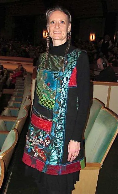 Angelique attended Shen Yun Performing Arts presentation of classical Chinese dance and music on Wednesday, Feb.1, at the Hult Center.(Jennifer Liang/The Epoch Times)