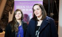 Dance Sisters Love Shen Yun Dances