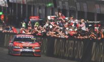 V8 Supercars-Hat-trick at 2008 Bathurst 1000