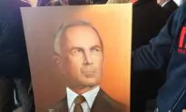 Bloomberg Receives Airbrushed Portrait of Himself