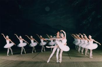 Russian National Ballet Theatre Presents ‘Swan Lake’