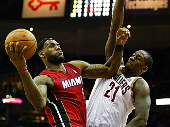 LeBron James Visits Cleveland: Cavs Beat Heat 90-102