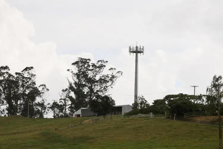 HAMILTON: An ultra fast broadband tower on a rural farm in Eureka that was built under the rural broadband initiative. (Sandra Mu/Getty Images)