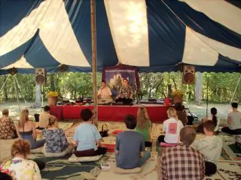 Buddhists Welcome in Tennessee