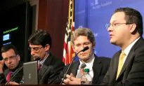 Human Rights Leaders Advice to Washington on Burma: ‘Go Slow’
