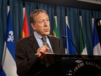 Liberal justice and human rights critic Irwin Cotler wants Canada to take up an action plan to combat the culture of impunity at the United Nations. (Matthew Little/The Epoch Times )