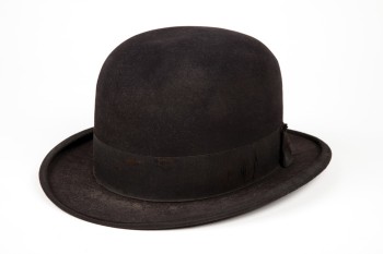 CHARLIE CHAPMAN: The tramp character's signature bowler top hat.(Courtesy of Profiles in History) CHARLIE CHAPMAN: The tramp character's signature bowler top hat.(Courtesy of Profiles in History)