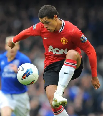 Manchester United Back to Winning Ways, Edges Everton