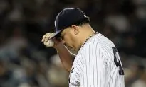 Oakland Signs Bartolo Colon