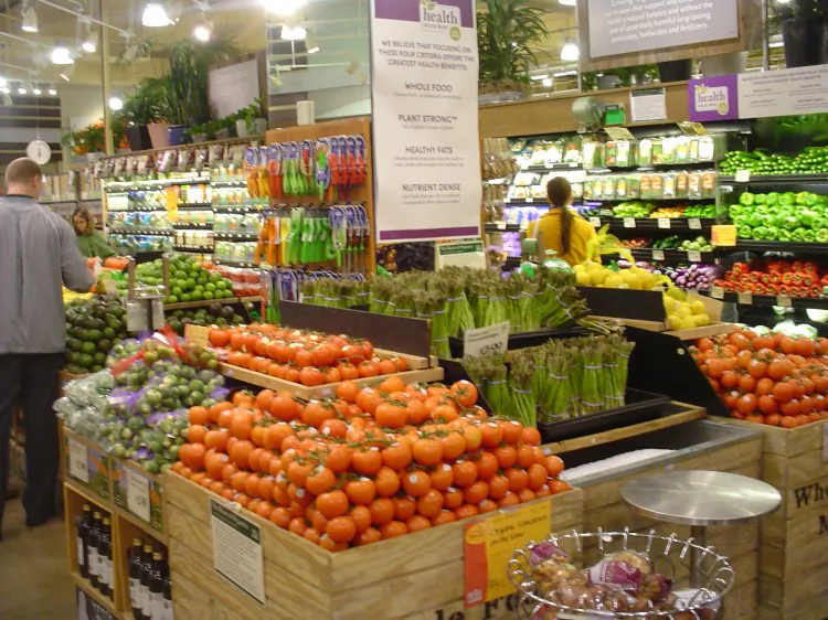 A survey by Harris Interactive for Whole Foods market shows that a growing number of Americans will not compromise on food quality, even if it is more expensive. (Conan Milner/The Epoch Times )