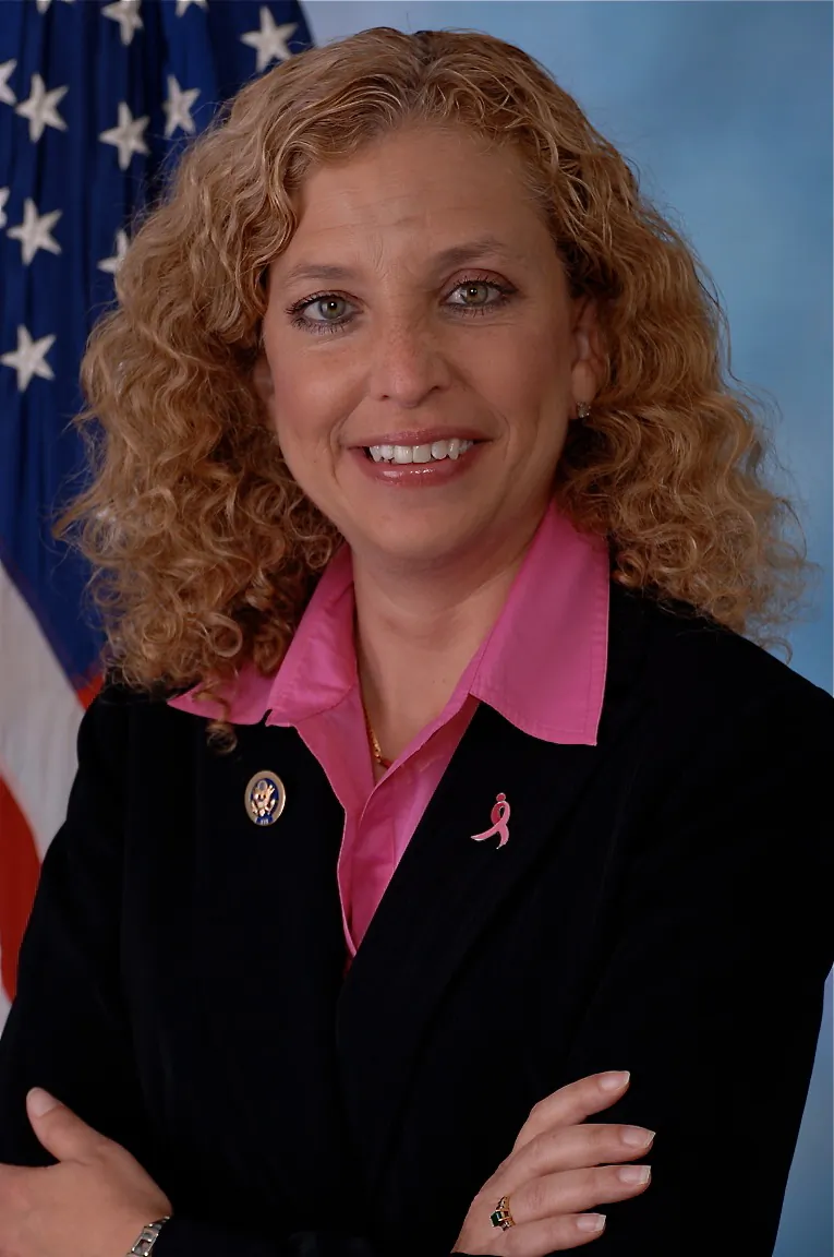 Rep. Debbie Wasserman Schultz recognized Shen Yun for its “unwavering commitment to renewing, preserving, and celebrating these forms of traditional Chinese dance.” (Provided by Rep. Debbie Wasserman Schultz)