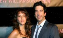 David Schwimmer, Former ‘Friends’ Star Engaged to Zoe Buckman