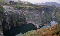 World-Famous Waterfall Drying Up Due to Severe Drought