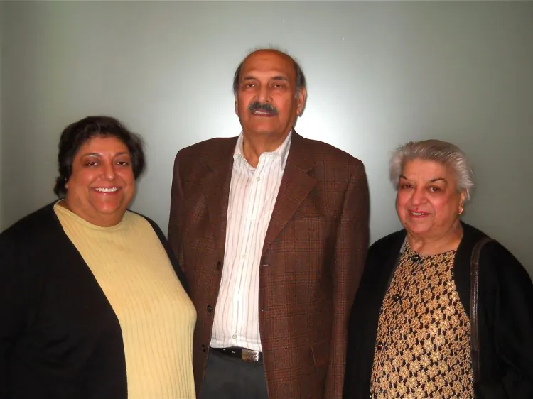 (L-R) Sangita Sondhi and her parents Chaneer and Mohani Sondhi enjoyed Shen Yun’s sold-out show at Sony Centre in Toronto on Jan. 19, 2013. (Matthew Little/The Epoch Times)
