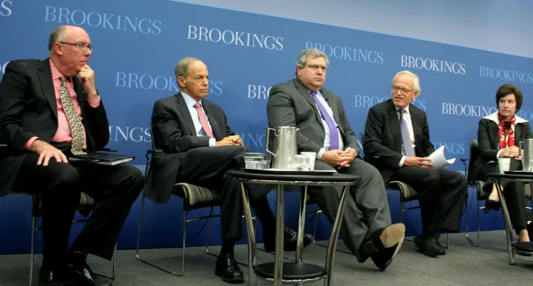 (L to R) Brookings Institution senior fellows Bruce Reidel, Kenneth Lieberthal, and Robert Kagan; Vice President and Director, Foreign Policy program, at Brookings, Martin Indyk; and Susan Glasser, editor-in-chief, Foreign Policy (moderator) discussed Oct 24 the third presidential debate on foreign policy between Gov. Romney and President Obama. (Gary Feuerberg/ The Epoch Times)