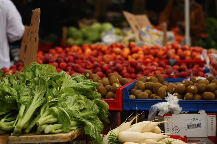 Fresh produce, fruit and vegetables are sold at the Wesley Market in Mt Roskill on Sept. 2, 2011, in Auckland, New Zealand. (Phil Walter/Getty Images)