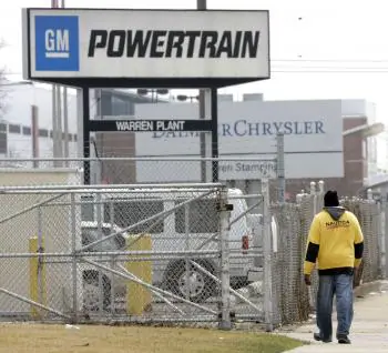 U.S. Hands More Money to Automakers as GM CEO Resigns