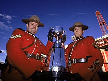 GREY CUP: This is what the Alouettes and Stampeders will be fighting for this Sunday. (Craig Klem/Allsport)