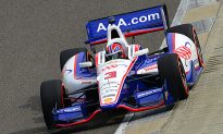 Helio Castroneves Wins Pole for IndyCar Alabama Grand Prix