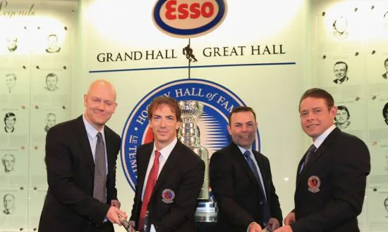 Sundin, Sakic, Oates, Bure Inducted Into Hockey Hall of Fame