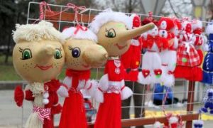 Ancient Custom Welcomes Spring to Bulgaria