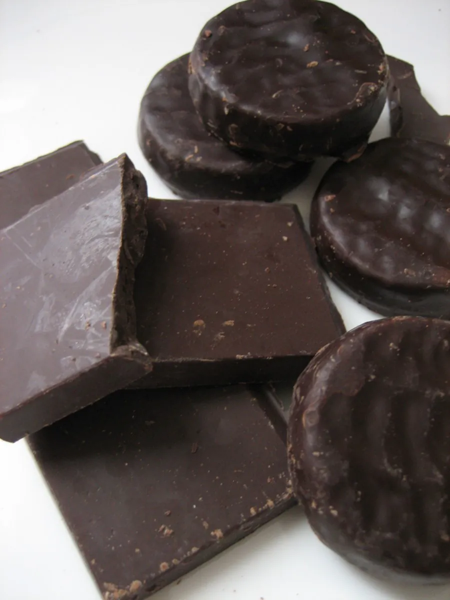 Dark chocolate consumption may lower the risk of cardiovascular disease, a recent study suggests. (Charlotte Cuthbertson/The Epoch Times)