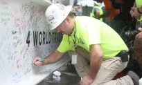 Final Beam Completes Construction of 4 World Trade Center