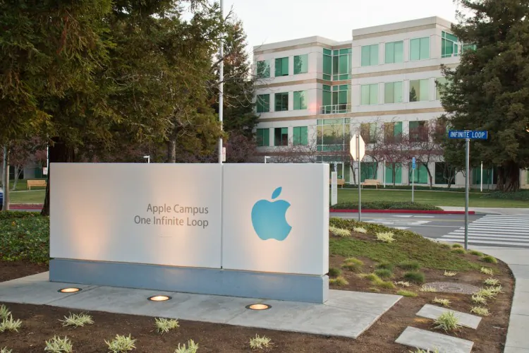 Apple commemorates 25 billion app store downloads in this screenshot from Apple.com on the morning of Sunday, March 4. (The Epoch Times)