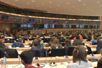 Young audience listening to Jane Goodall's speech in European Parliament (Nico Bijnens/The Epoch Times) Young audience listening to Jane Goodall's speech in European Parliament (Nico Bijnens/The Epoch Times)