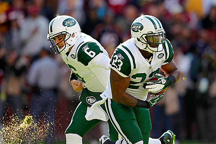 The Jets' offense will look to take advantage against a Chiefs' defense ranked 30th (out of 32 teams) against the run. (Rob Carr/Getty Images)