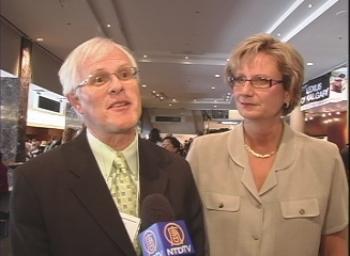 Mr. and Mrs. Brignall give their impressions of Shen Yun Performing Arts at Calgary's Jubilee Auditorium on Sunday afternoon. (NTDTV) Mr. and Mrs. Brignall give their impressions of Shen Yun Performing Arts at Calgary's Jubilee Auditorium on Sunday afternoon. (NTDTV)
